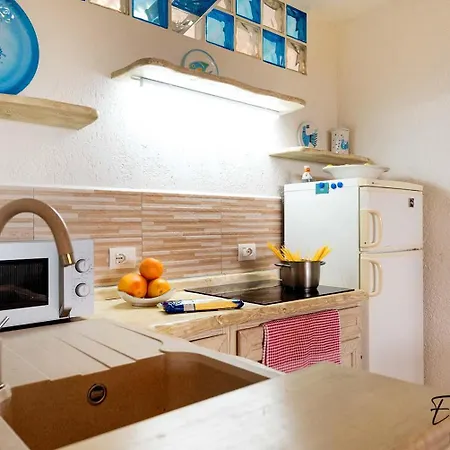 아파트 Casa Viky Sardegna *